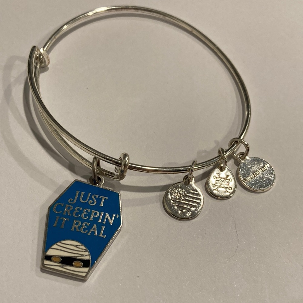 🤑3 for 20$🤑Alex and ani silver bracelet with “creepin it real”Halloween charm